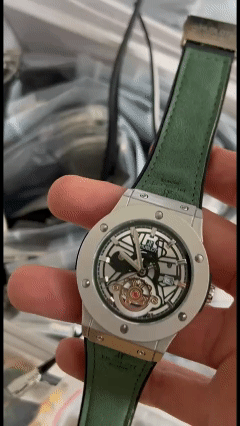 ⌚ Montres au design luxueux