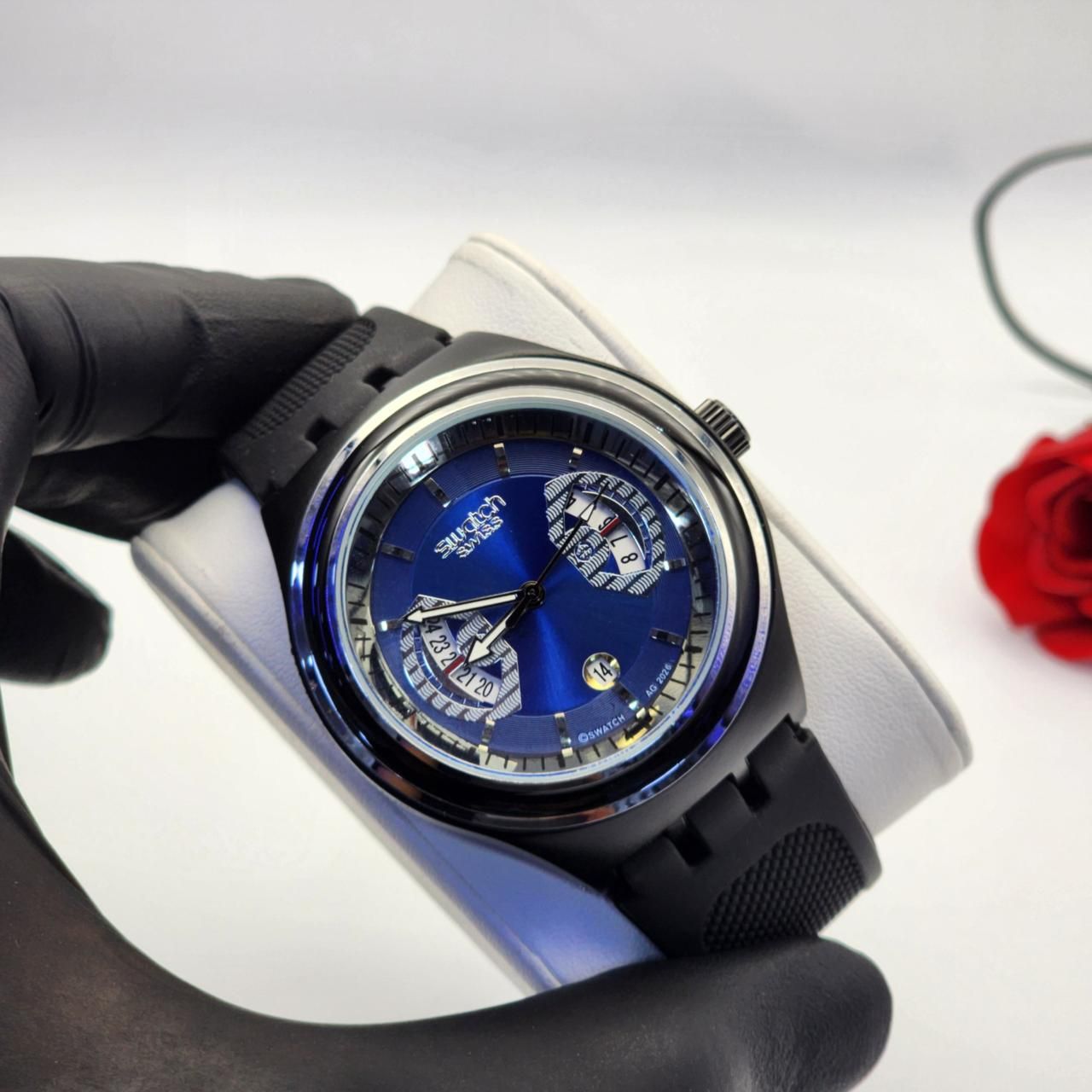 WATCH مقاومة للماء